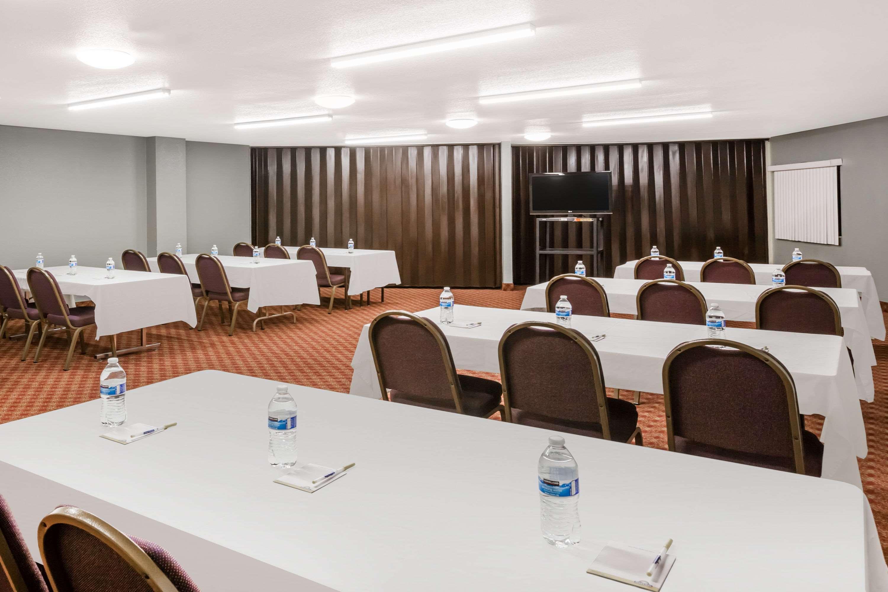 Days Inn By Wyndham West Des Moines Zewnętrze zdjęcie